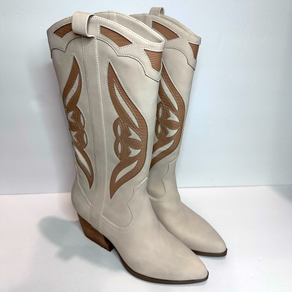 Women's Cream and Tan Western suede Boots